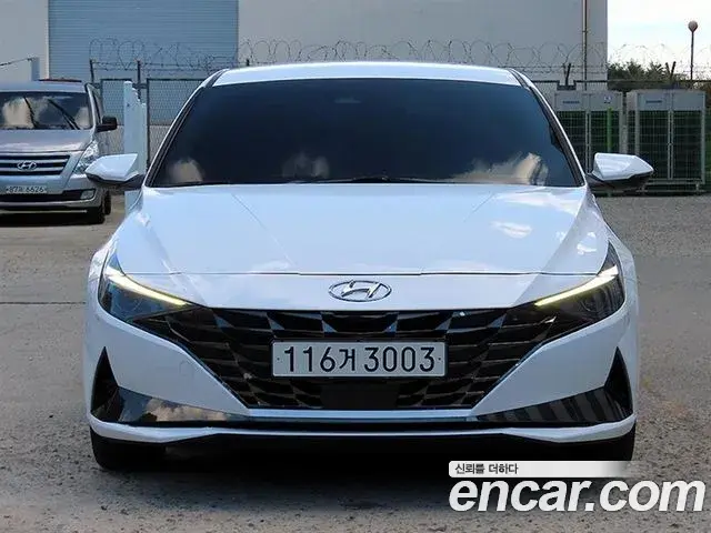Hyundai Avante 2023 — Фото 10/18