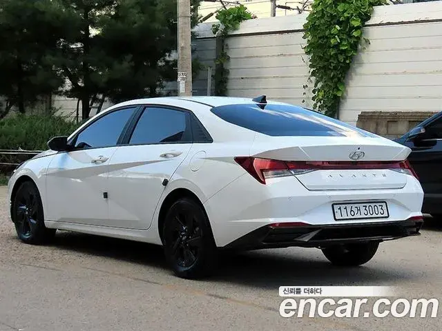 Hyundai Avante 2023 — Фото 2/18