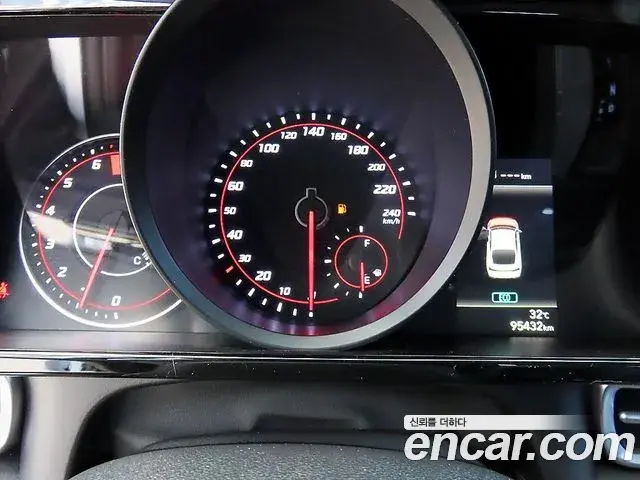 Hyundai Avante 2023 — Фото 8/18