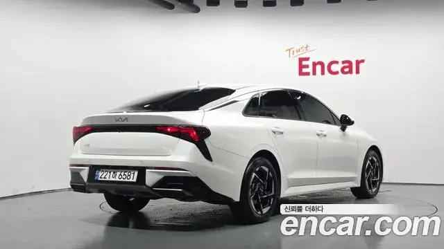 Kia K5 2024 — Şəkil 16/20