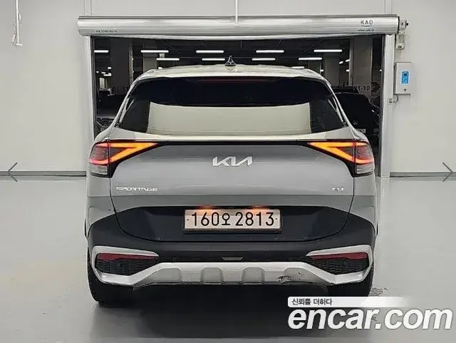 Kia Sportage 2023 — Фото 2/18