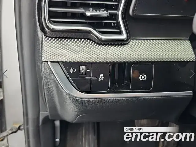 Kia Sportage 2023 — Фото 17/18