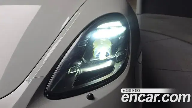 Porsche 718 Boxster 2021 — Şəkil 30/31