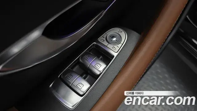Mercedes-Benz E-Class 2021 — Фото 14/20