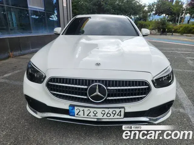 Mercedes-Benz E-Class 2021 — Фото 2/18
