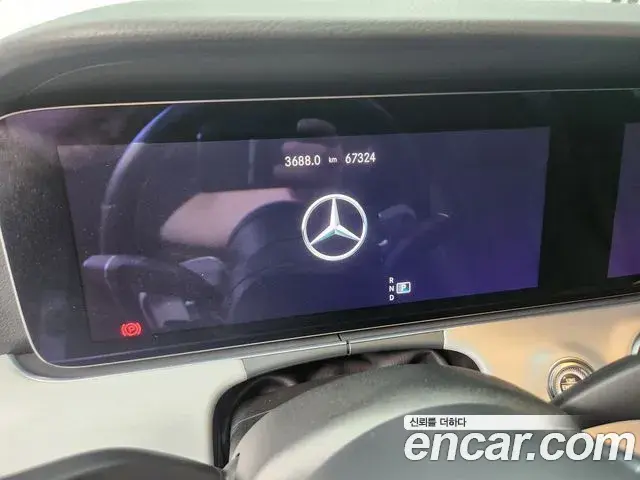 Mercedes-Benz E-Class 2021 — Фото 12/18