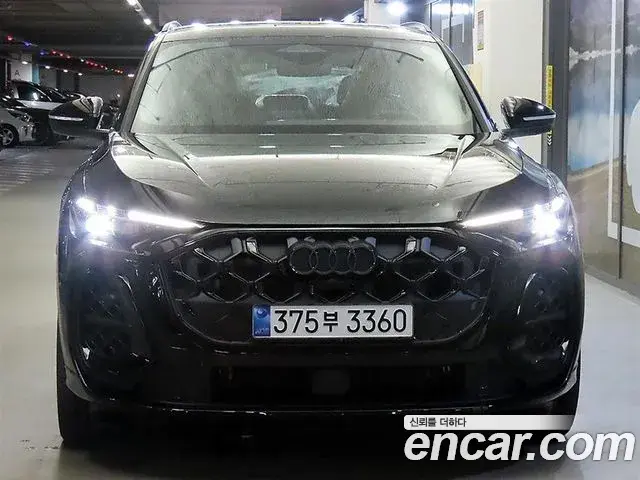 Audi Q5 2025 — Фото 1/20