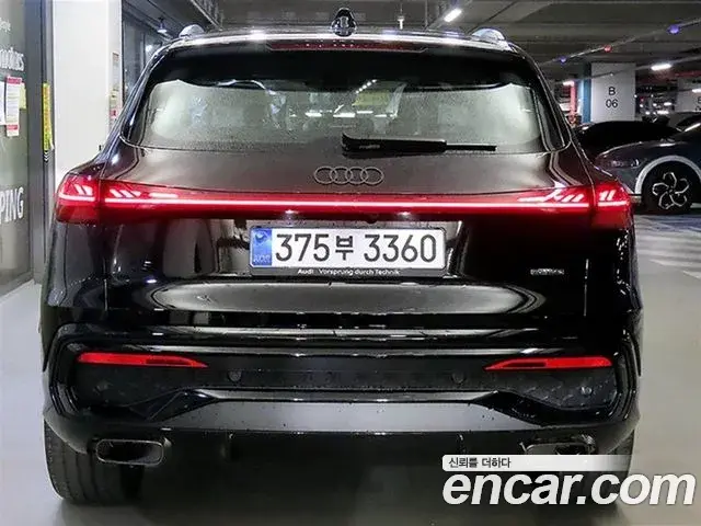 Audi Q5 2025 — Фото 4/20