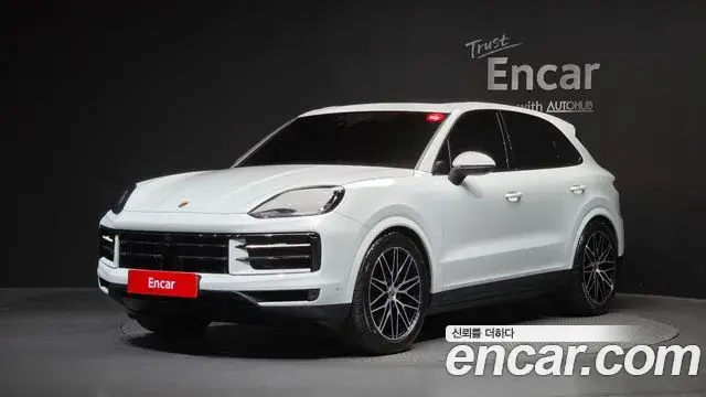 Porsche Cayenne 2023 — Фото 1/20