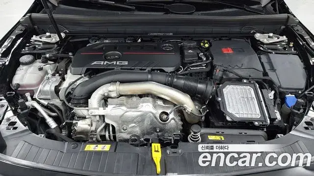Mercedes-Benz GLB-Class 2025 — Фото 5/17