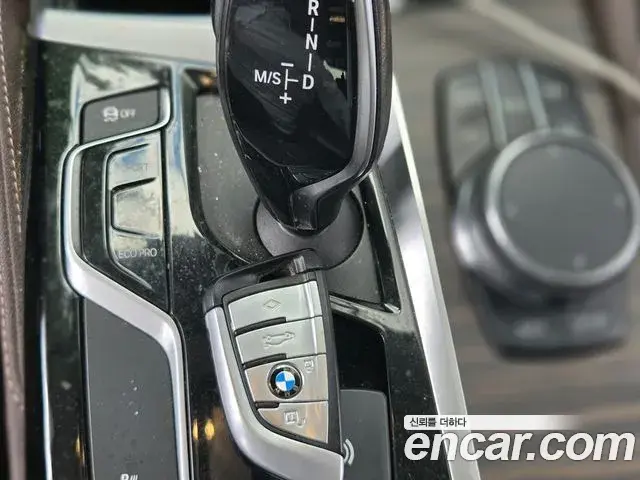 BMW 5 Series 2018 — Фото 9/17