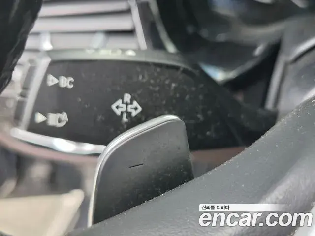 BMW 5 Series 2018 — Фото 15/17