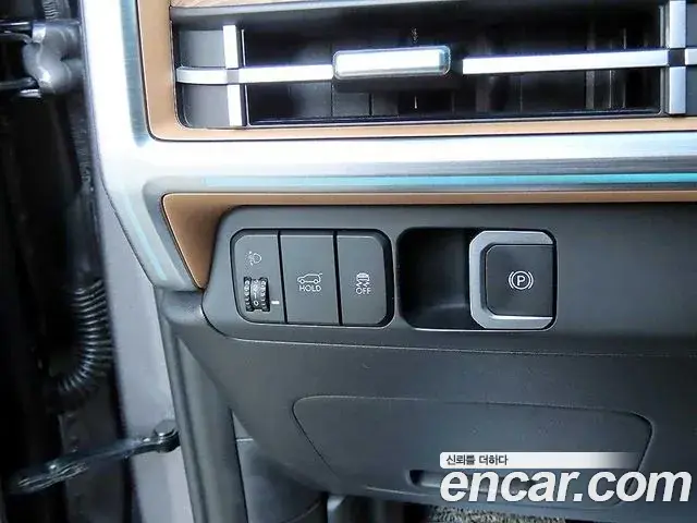 Hyundai Santa Fe 2024 — Фото 17/20