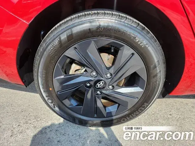 Hyundai Avante 2023 — Фото 4/15