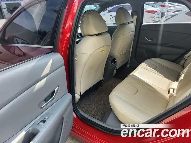 Hyundai Avante 2023 — Фото 8/15