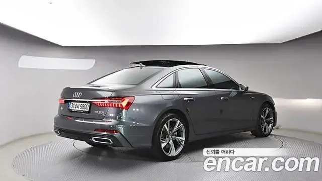 Audi A6 2020 — Фото 1/20