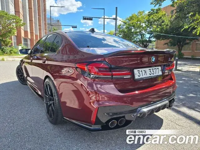 BMW M5 2018 — Фото 2/15