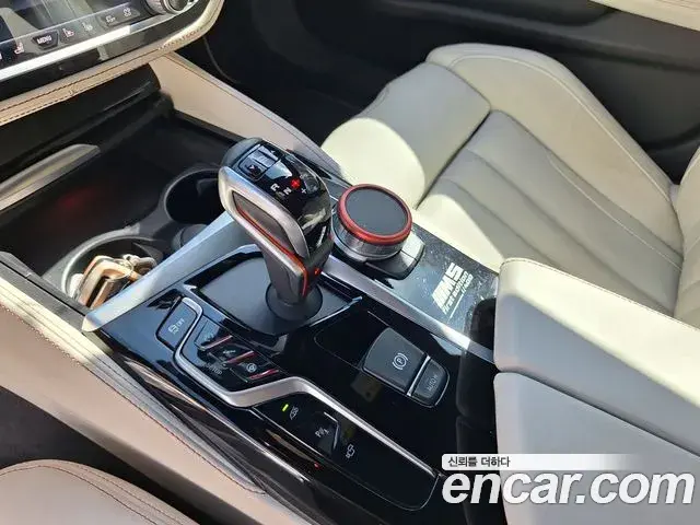 BMW M5 2018 — Фото 13/15