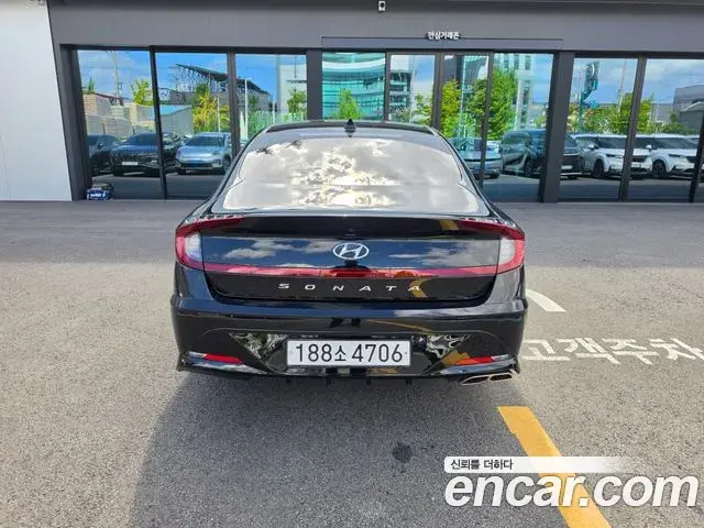 Hyundai Sonata 2022 — Фото 2/20