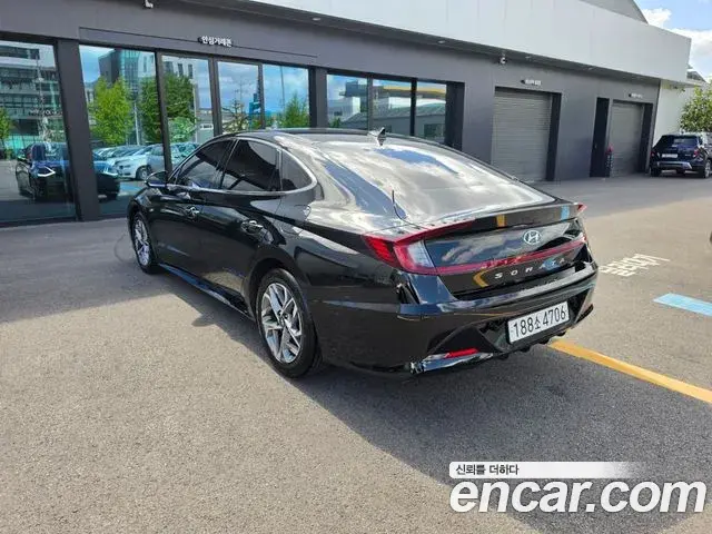 Hyundai Sonata 2022 — Фото 3/20