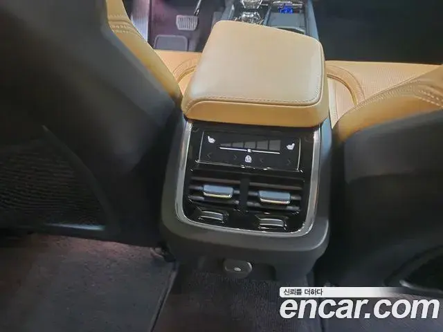 Volvo S60 2021 — Şəkil 13/18