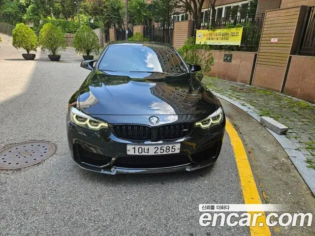 BMW M4 2018 — Фото 2/20