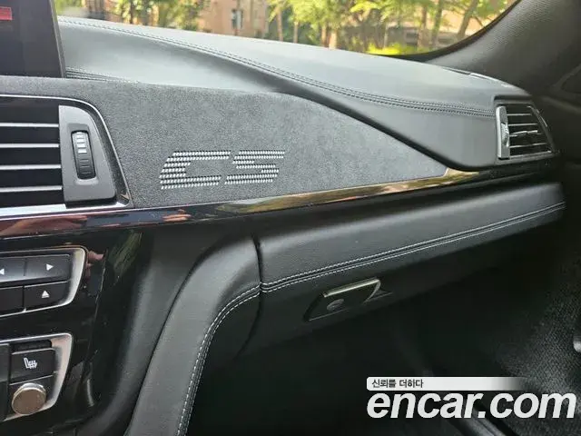BMW M4 2018 — Фото 16/20