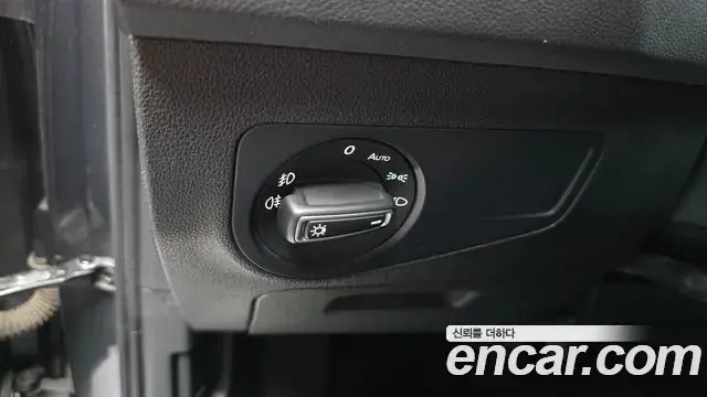 Volkswagen Tiguan 2020 — Photo 5/31