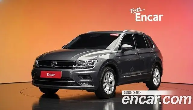 Volkswagen Tiguan 2020 — Photo 20/31