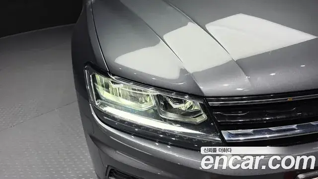 Volkswagen Tiguan 2020 — Photo 22/31