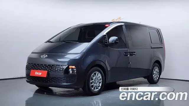 Hyundai Staria 2021 — Фото 1/20
