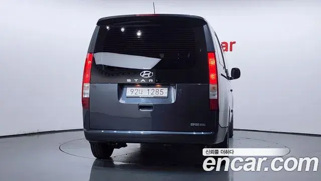 Hyundai Staria 2021 — Фото 4/20