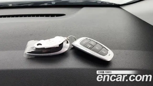Hyundai Staria 2021 — Фото 15/20