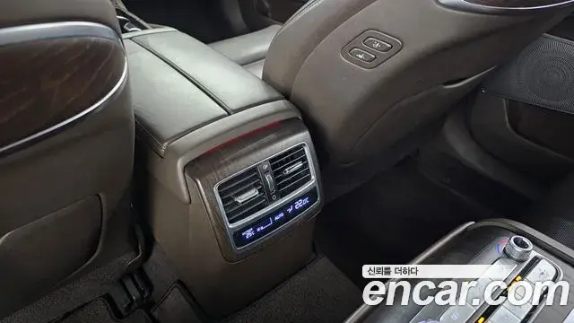 Kia The K9 2019 — Şəkil 26/39