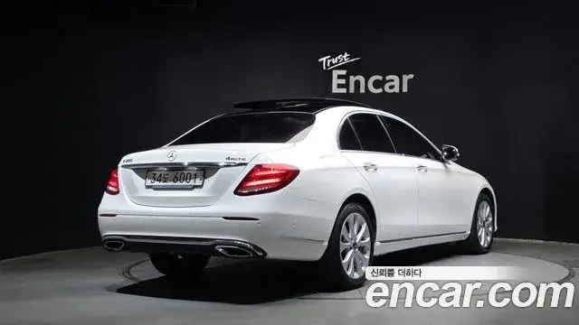 Mercedes-Benz E-Class 2018 — Фото 2/20