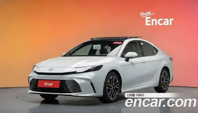 Toyota Camry 2026 — Photo 19/31