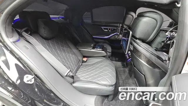 Mercedes-Benz S-Class 2021 — Фото 10/20