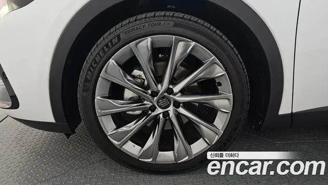 Toyota Crown Crossover 2026 — ფოტო 3/33