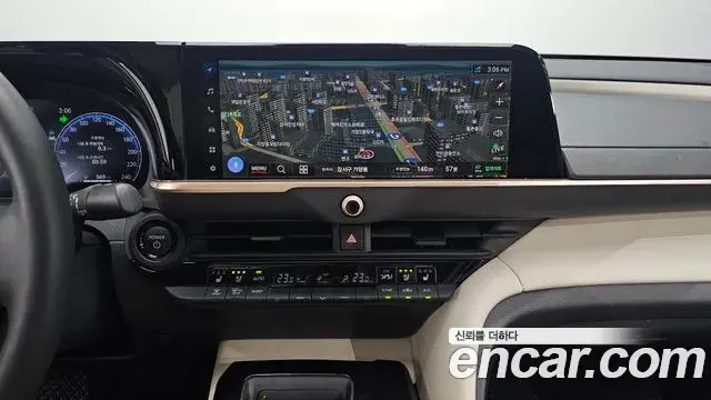 Toyota Crown Crossover 2026 — ფოტო 9/33