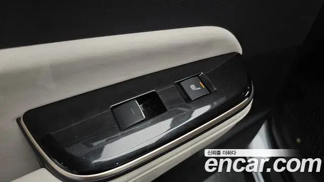 Toyota Crown Crossover 2026 — ფოტო 18/33