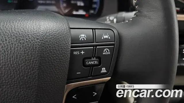 Toyota Crown Crossover 2026 — ფოტო 2/33