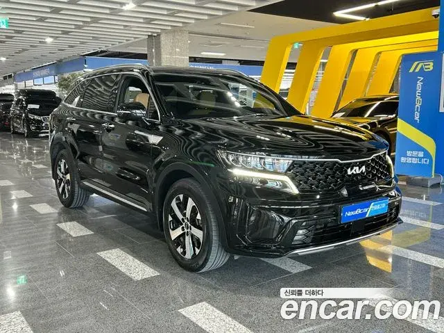 Kia Sorento 2023 — Фото 3/20