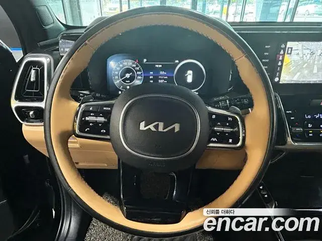 Kia Sorento 2023 — Фото 11/20