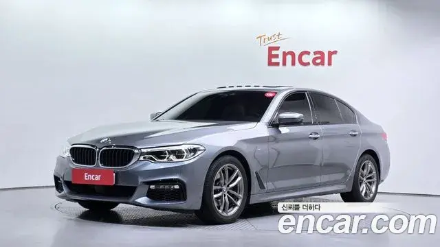 BMW 5 Series 2018 — Фото 1/20