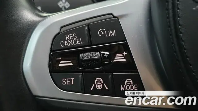 BMW 5 Series 2022 — Фото 18/20