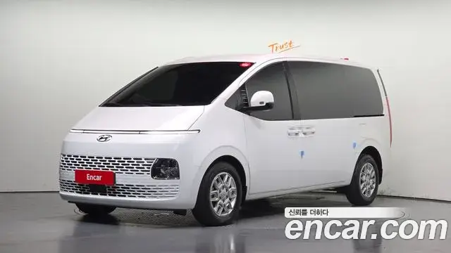 Hyundai Staria 2023 — Фото 1/20