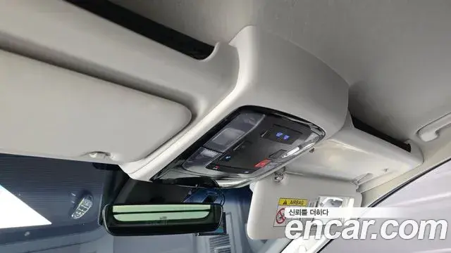 Hyundai Staria 2023 — Фото 20/20
