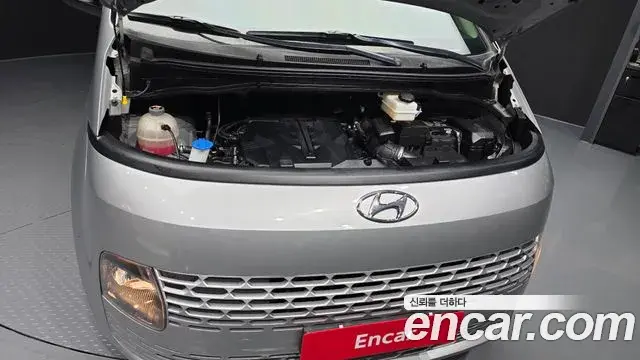 Hyundai Staria 2022 — Фото 6/20