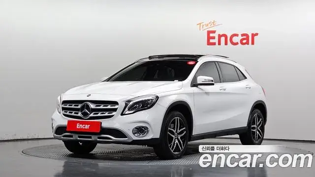 Mercedes-Benz GLA-Class 2018 — Фото 1/20