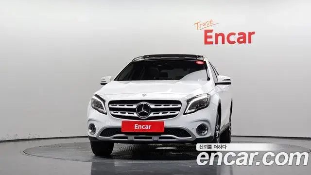 Mercedes-Benz GLA-Class 2018 — Фото 3/20